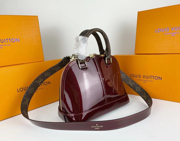 ルイヴィトンバッグ側面デザイン